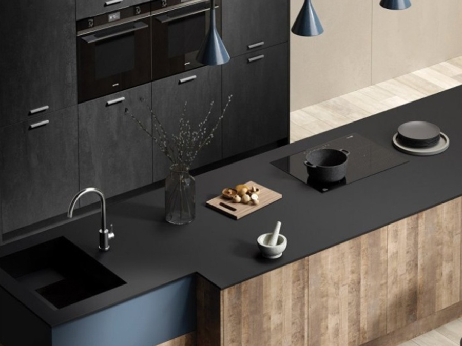 Obkladový panel Kronospan Rocko Black Mat