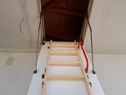 Montáže podkrovných schodov