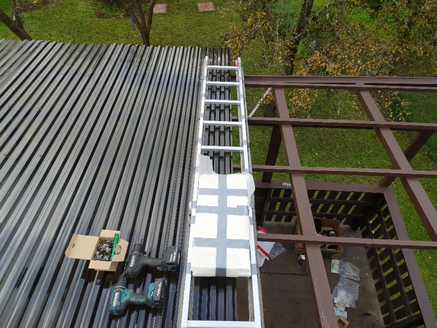 Montáže pergol, zimných záhrad a striešok