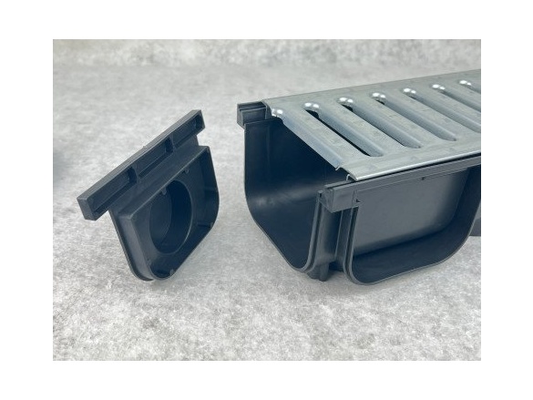 Covernit Plastový odtokový žlab A15 s pozinkovanou mříží (set 3 ks)