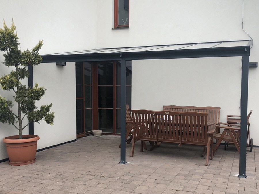 Montáže pergol, zimných záhrad a striešok