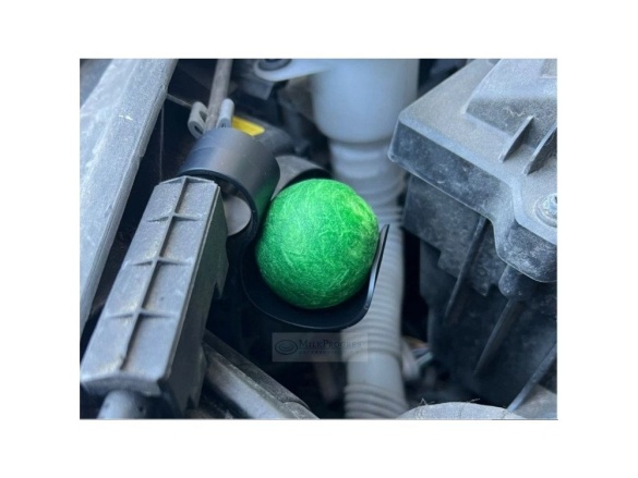 Scobax Kuličky proti kunám Marder Kugeln - 2 ks + držák