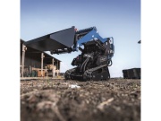 Hernyótalpas csúszókormányzású rakodógép Scheppach MKL 730 - pásový smykový nakladač