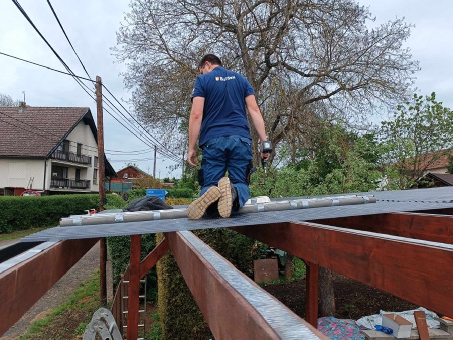 Pergolák, télikertek és előtetők telepítése