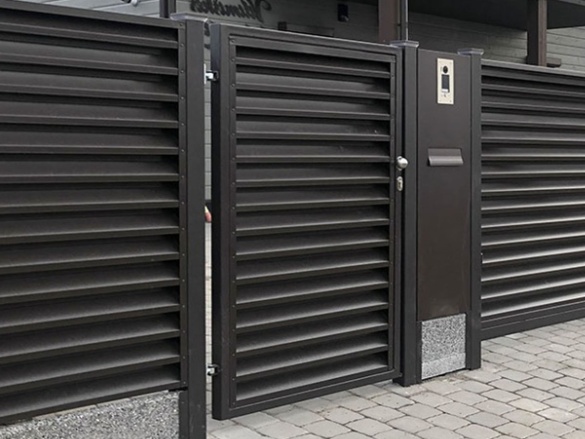 Kerítésrendszer kapu Scobax Solid branka