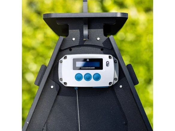 Scobax Automatické otevírání a zavírání kurníku CHICKEN GUARD STANDARD