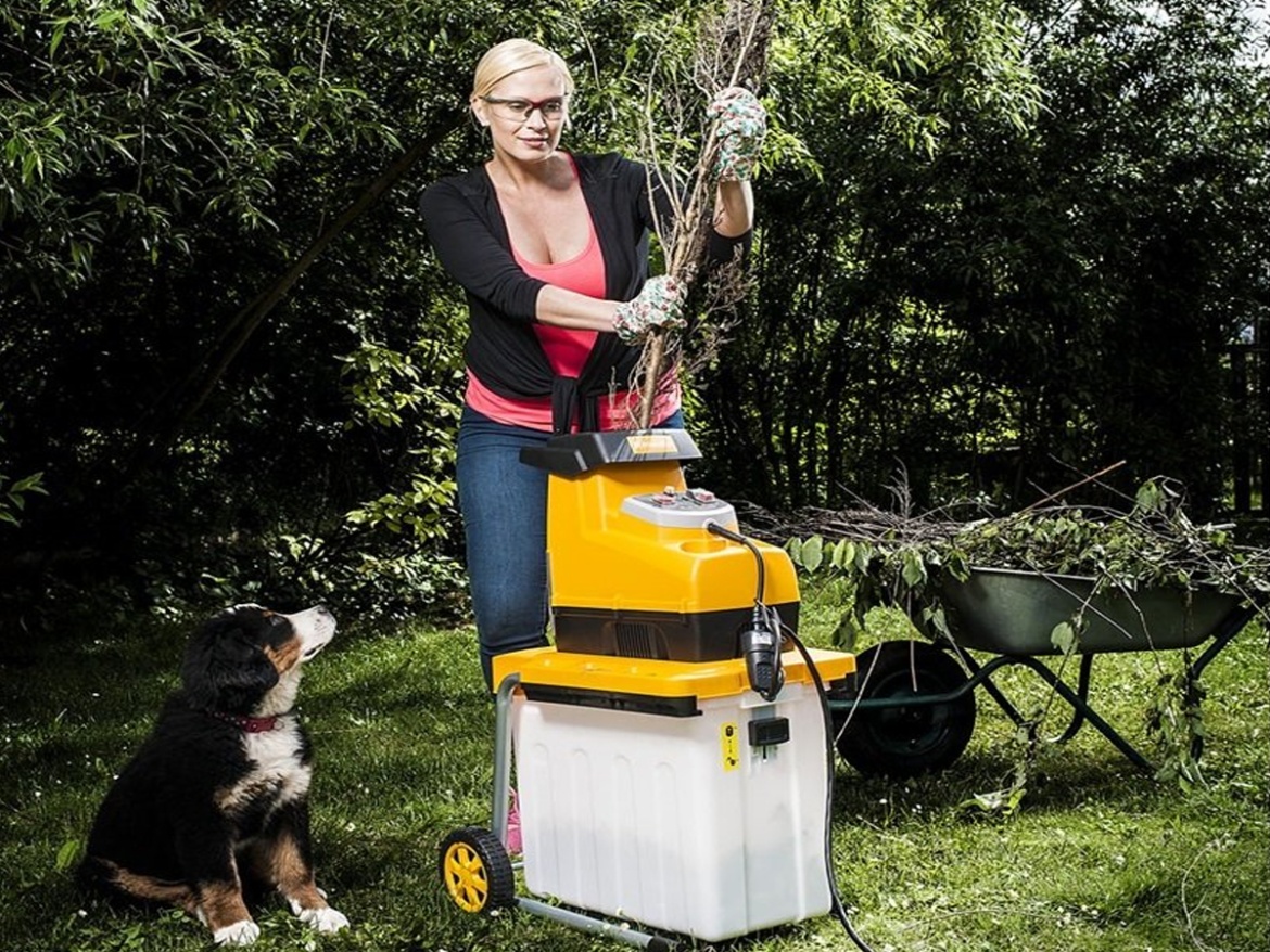 Drvič dreva Riwall PRO RES 3044 B