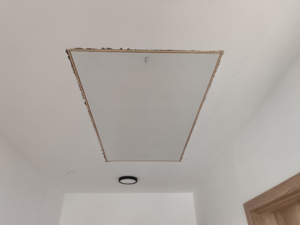 Padláslépcsők beépítése