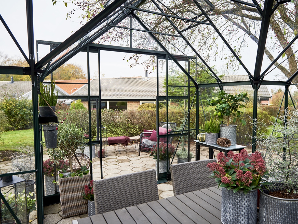 Skleník Halls Icon Gardenhouse 8