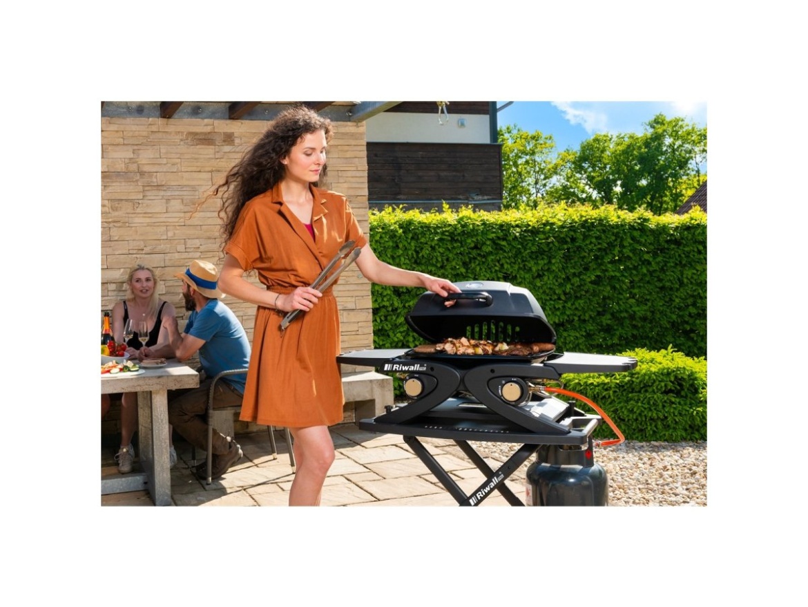 Přenosný plynový gril 4,2 kW se dvěma hořáky Riwall PRO RGG 20 Compact