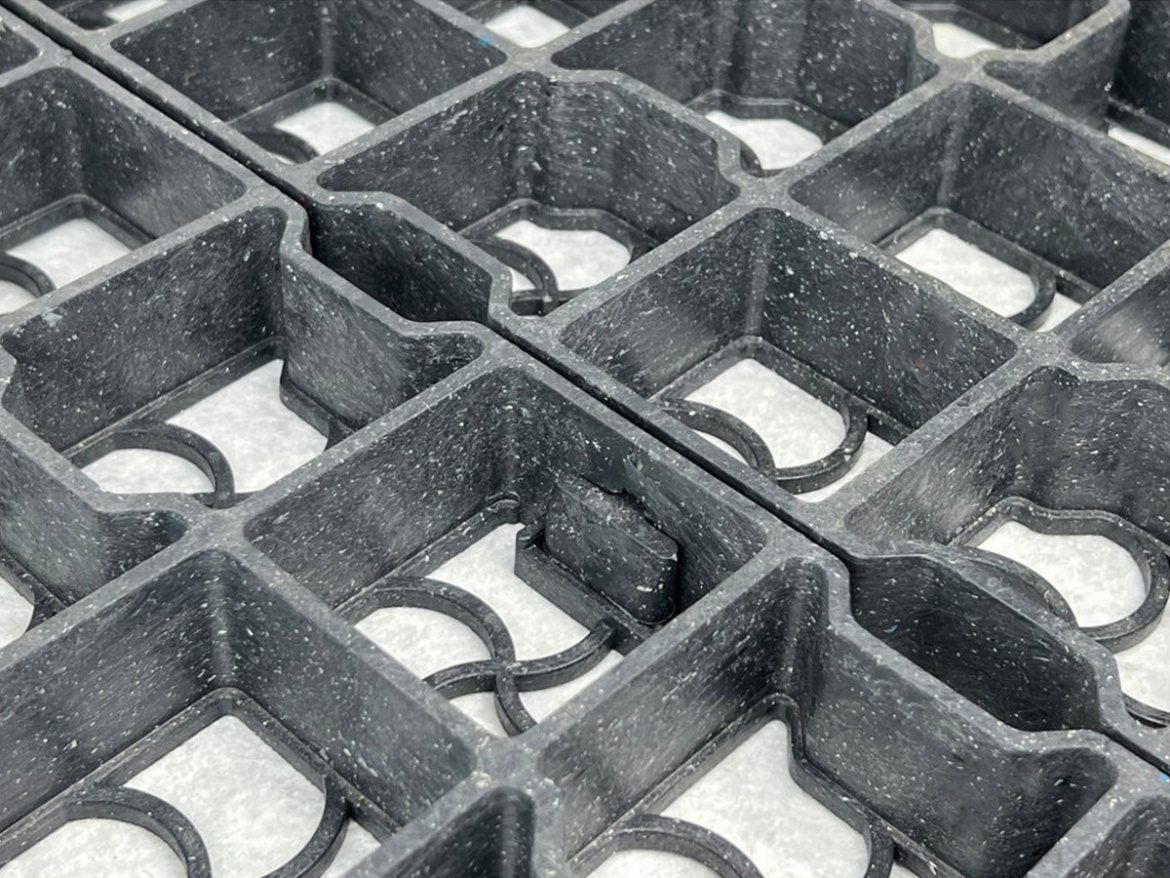 Zatravňovací tvárnice Covernit Covergrid Max