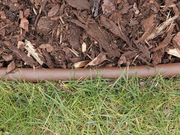 Neviditeľný obrubník Grate Garden Diamond