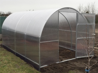 Scobax üvegházak –  Zepelin 8 x 2,6 m polykarbonát 4 mm