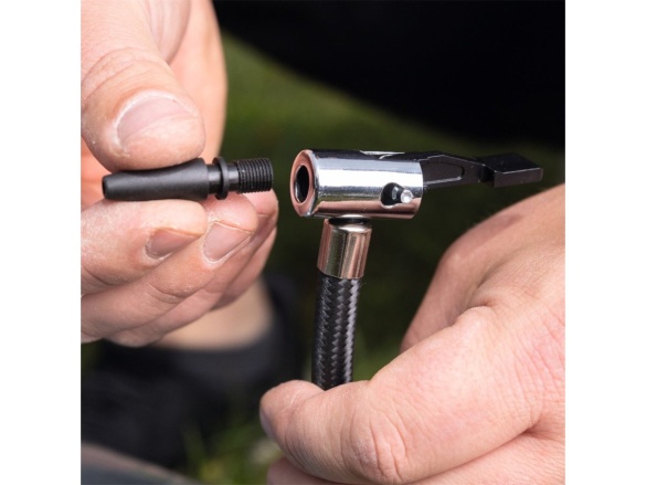 20 V IXES aku kompresor (bez batérie a nabíjačky) Scheppach C-AC20-X