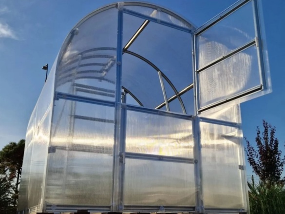 Skleník z polykarbonátu Gutta Gardentec Slim