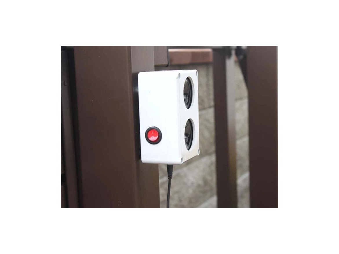 Scobax Vodotěsný ultrazvukový plašič na kuny, myši a potkany  DRAGON ULTRASONIC C200