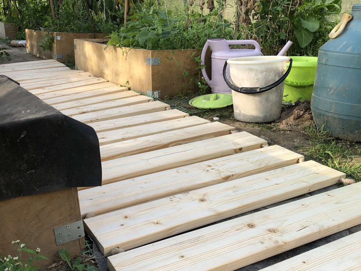 Záhonový chodník Scobax Záhonový chodník