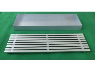 Pěstební stoly –  rošt dolní vany