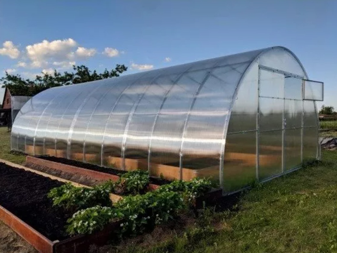 Polikarbonát üvegház Scobax Agroman