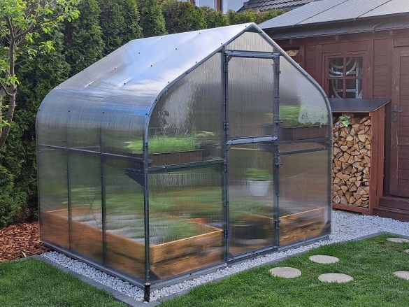 Skleník z polykarbonátu Scobax Drop