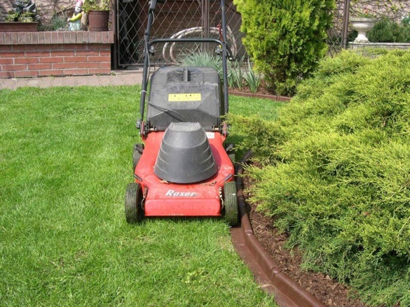 Zahradní obrubník s pojezdem Gutta Guttagarden Smart