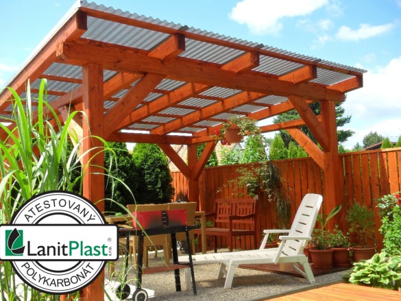 Polykarbonátová trapézová deska Lanit Plast CSE FR TR