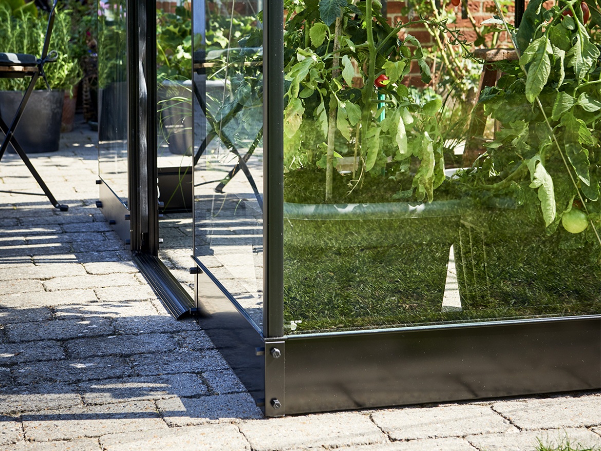 Klasický skleník Halls Qube +