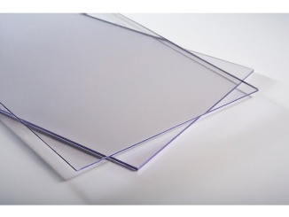 Műszaki műanyagok –  Plný polykarbonát čirý 2 mm s UV