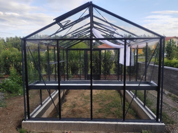 Profesionální montáže skleníků na klíč