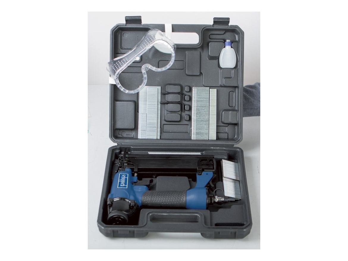 Scheppach 2 v 1 pneumatická sponkovačka/hřebíčkovačka