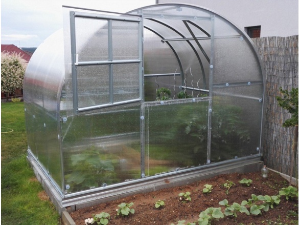 Skleník z polykarbonátu Gutta Gardentec Classic