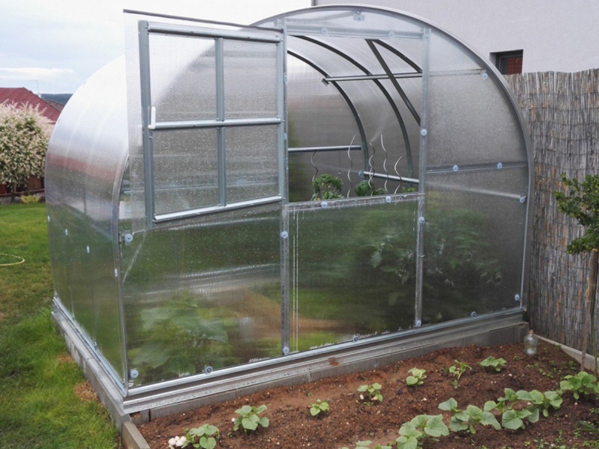 Zahradní skleník z polykarbonátu Gutta Gardentec Classic
