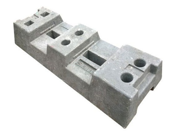 Plastový podstavec Arepo