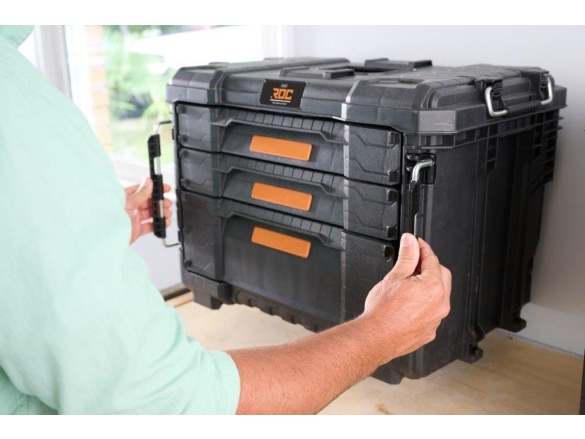 Keter Box  ROC Pro Gear 2.0 se třemi zásuvkami