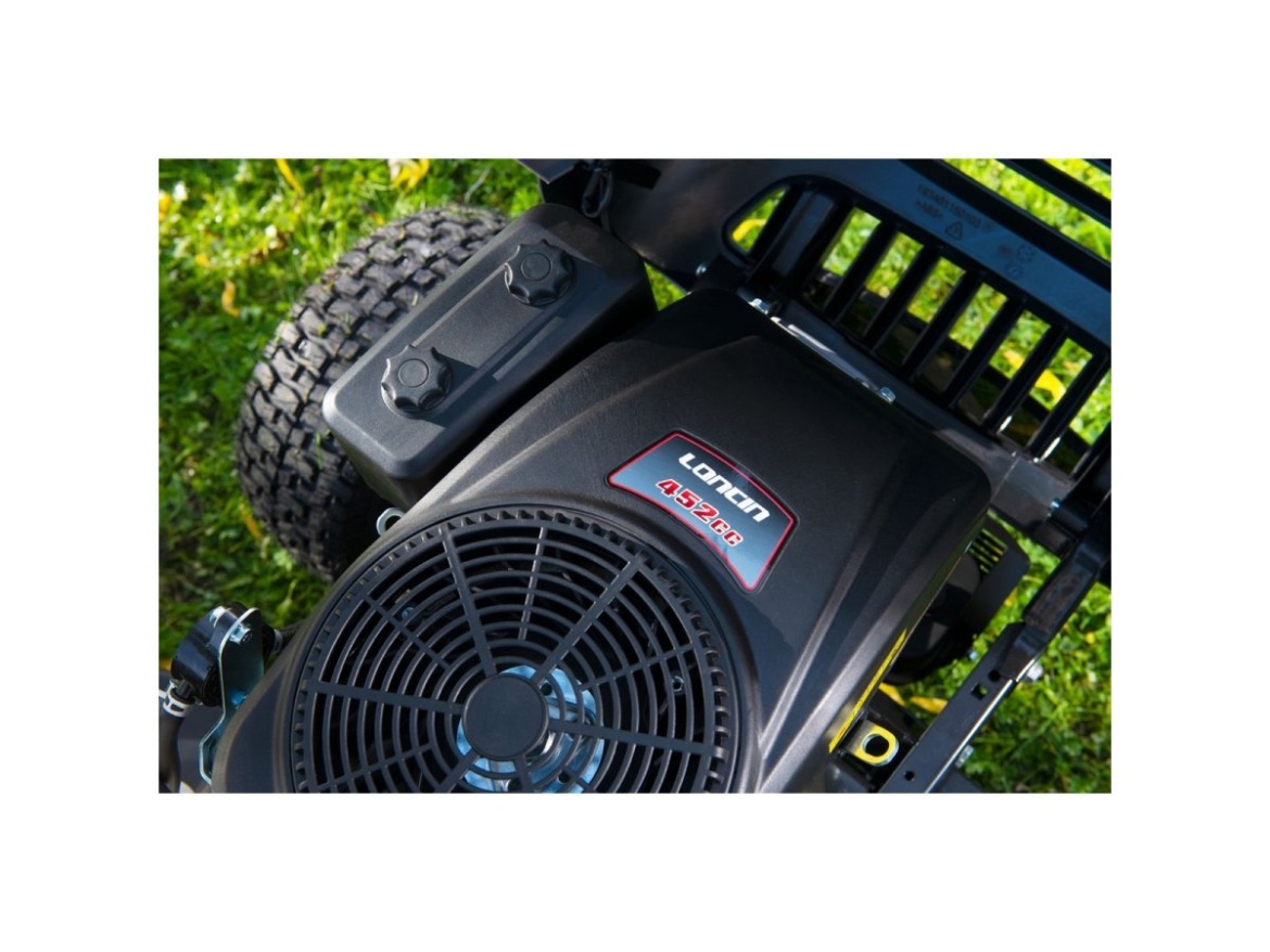 102 cm-es kéthengeres fűnyíró traktor hátsó kidobással és hidrosztatikus sebességváltóval Riwall PRO RLT 102 HRD TWIN