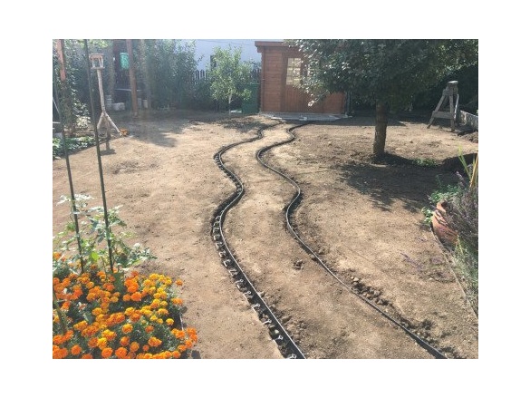 Láthatatlan járdaszegély GT Neviditelný obrubník