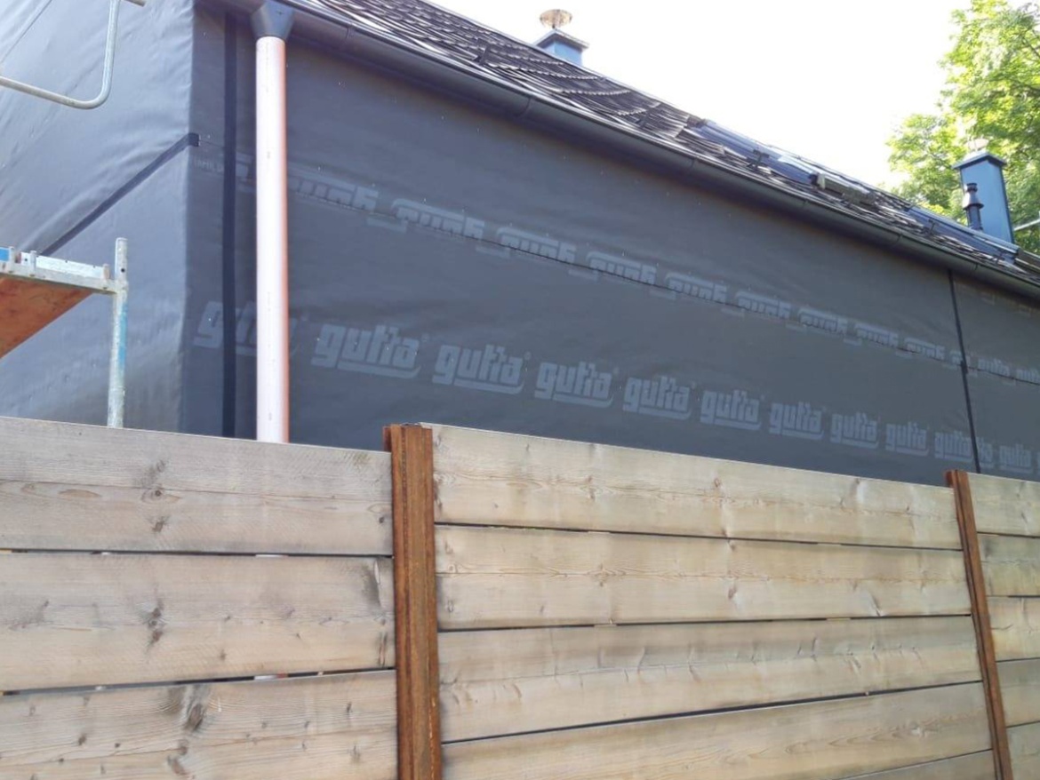 Dvouvrstvá difúzně otevřená fólie Gutta Guttafol DO 95