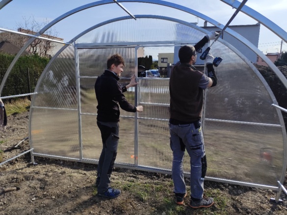 Profesionální montáže skleníků na klíč