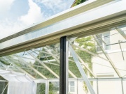 Klasický skleník na podezdívce Euro-Serre Plus On-Wall