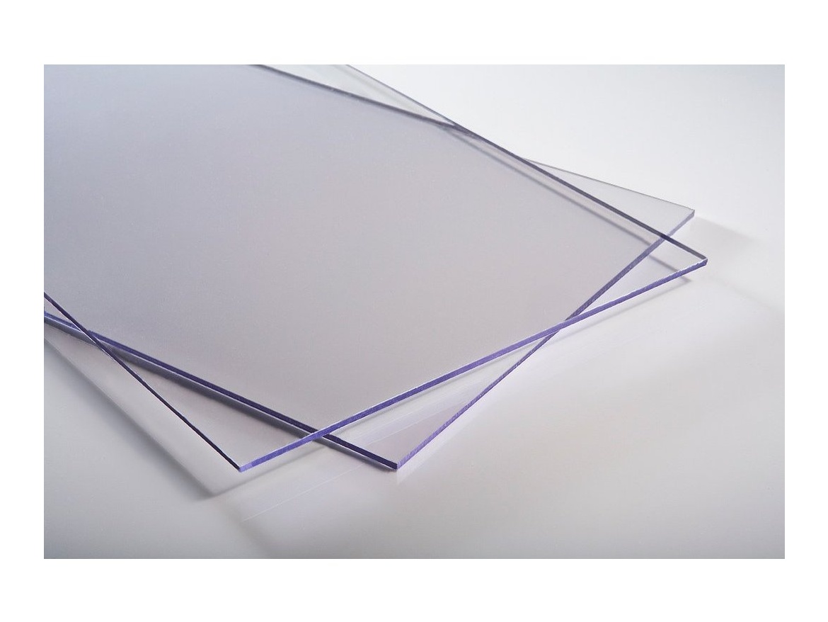 Plný polykarbonát čirý 4 mm s tvrzeným povrchem