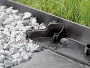 Neviditeľný obrubník Covernit Covergarden Corner