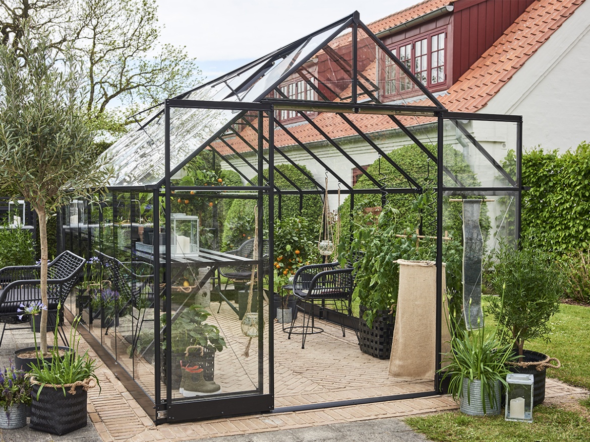 Skleník Halls Qube+