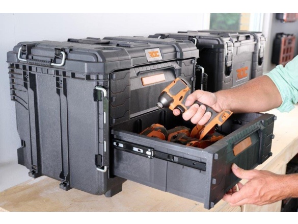 Keter Box  ROC Pro Gear 2.0 se dvěma zásuvkami