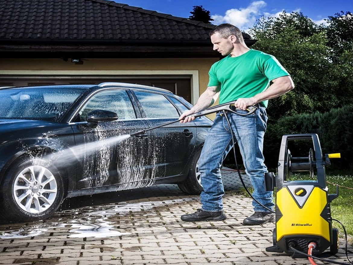 Nagynyomású mosó Riwall PRO REPW 150 SET