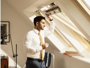 Kyvné střešní okno Premium Velux GGL 3073