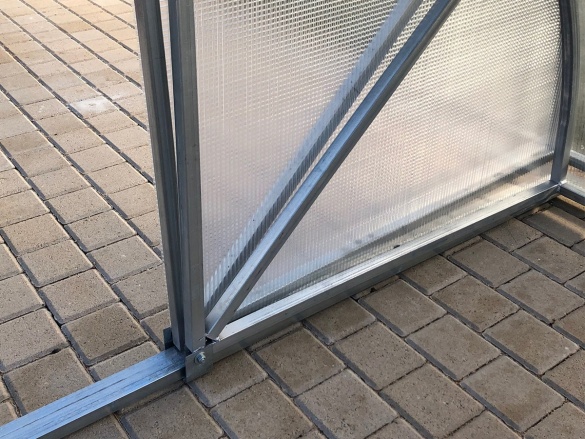 Pařeniště Scobax Globe