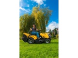 Dvojvalcový trávny traktor 102 cm so zadným vyhadzovaním a hydrostatickou prevodovkou Riwall PRO RLT 102 HRD TWIN