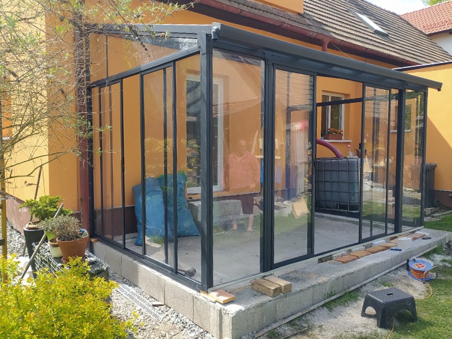 Montáže pergol, zimných záhrad a striešok