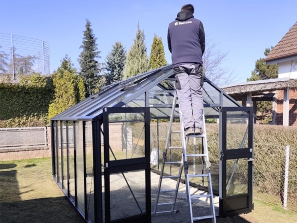 Profesionálna montáž skleníkov na kľúč