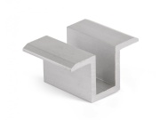 G21 Úchyt panelu  středový stříbrný